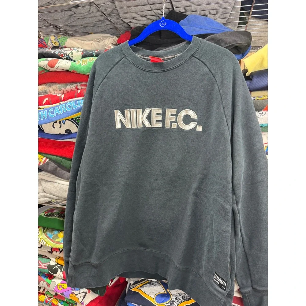 Nike FC Mens Futbol Sweatshirt Black Grey Embroidered Logo Soccer Large 5970